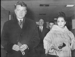 lizrichard-2003-04-30_z