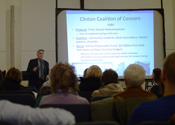 Spurred by New Bus Terminal Threat, Hell’s Kitchen Residents Forge New Coalition 2 Joe Restuccia reviewed the history of past Hell’s Kitchen neighborhood mobilization. | JACKSON CHEN