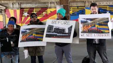 Picture the Homeless calls on the city to reopen the comfort station on East 125th Street near Park Avenue on Tuesday.