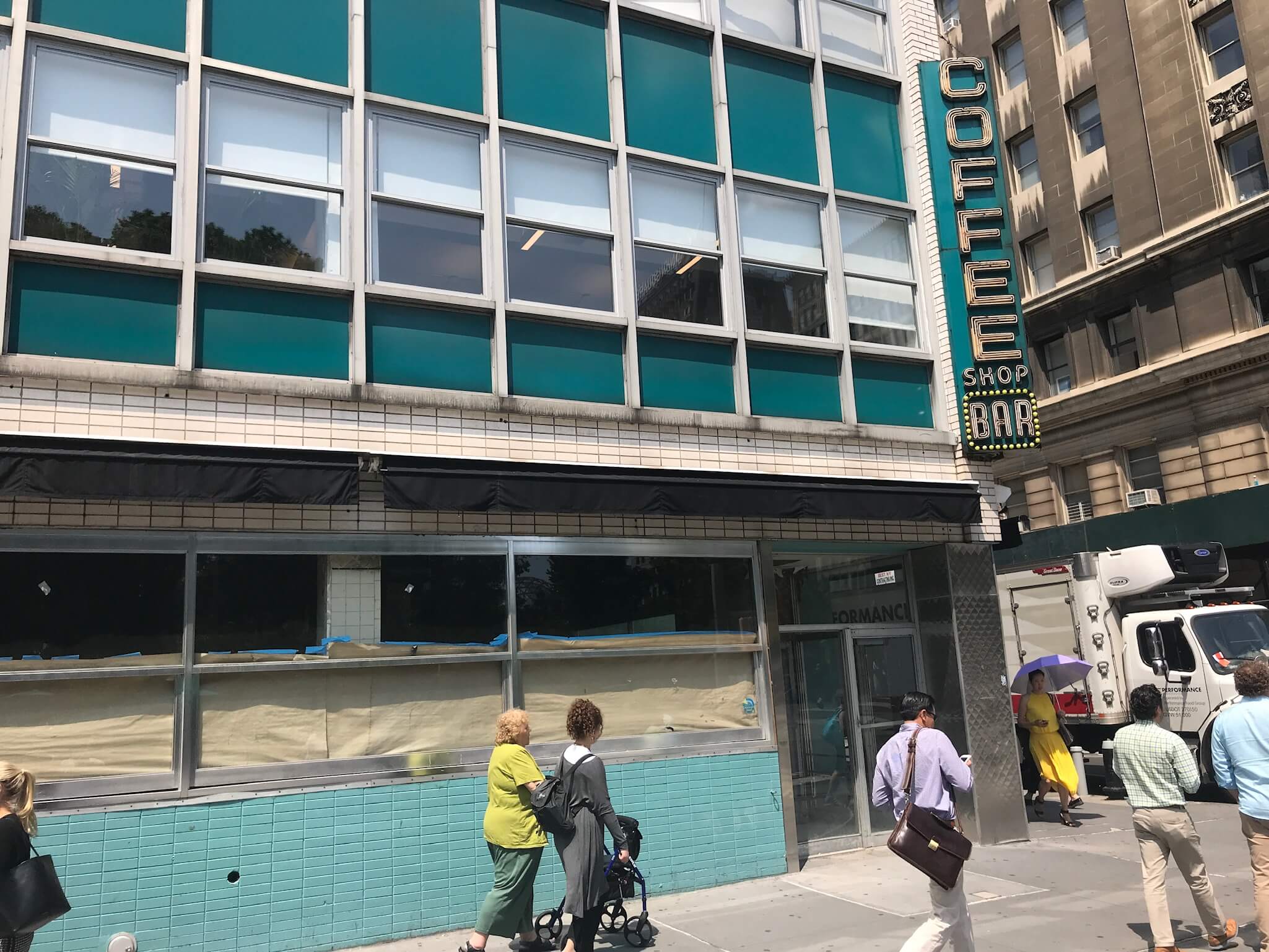 The big "Friends" billboard at 503 Broadway has received neighbor complaints and a DOB violation. (Photo by Gabe Herman)