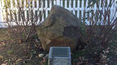 Arbitration Rock was laid down 250 years ago on the grounds of The Vander Ende-Onderdonk House to settle a boundary dispute between Brooklyn and Queens. 