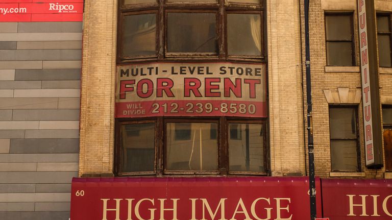 amNWRETAIL190926_photos