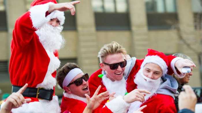 No Christmas spirit: MTA bars booze on commuter rails for SantaCon 6
