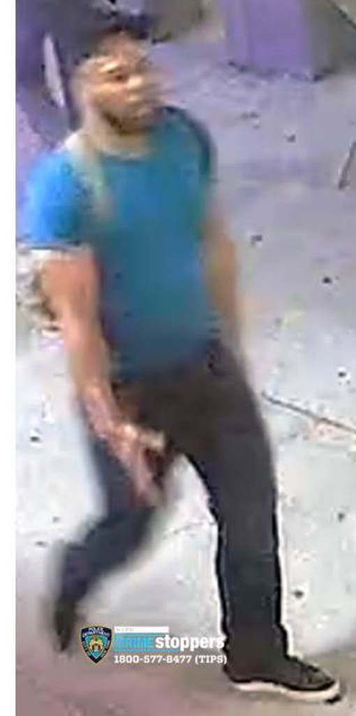 Man robbed at gunpoint in Chelsea 3