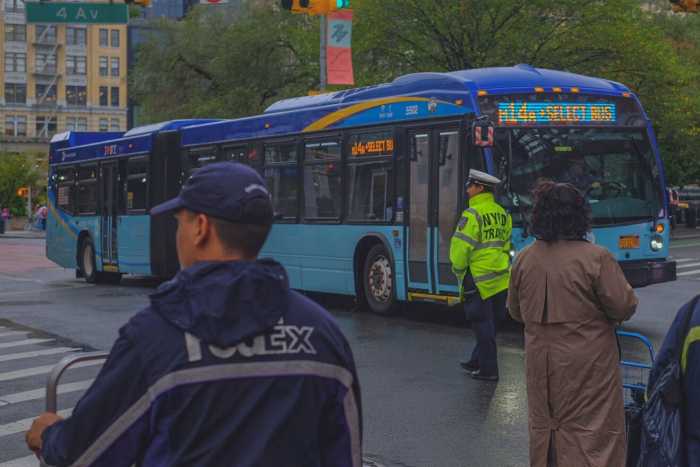 MTA pushes de Blasio for 60 more miles of bus lanes as NYC reopening nears 4