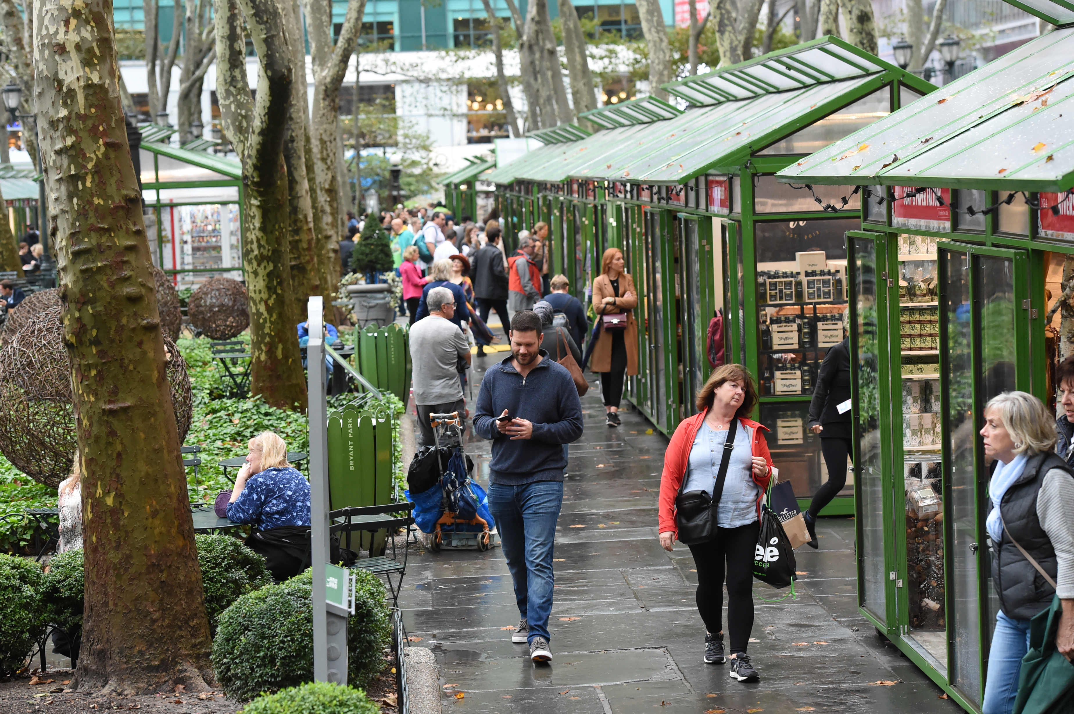 Bryant Park Holiday boutique