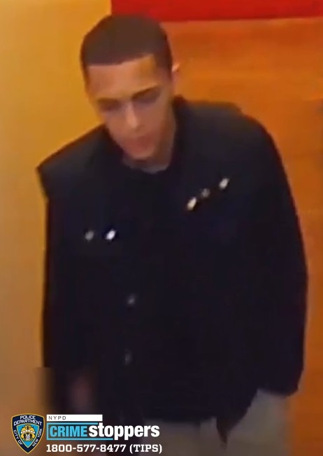 Man in Chelsea robbed of cell phone and cash 2