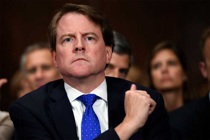 Ex-White House lawyer McGahn ordered to comply with subpoena 7