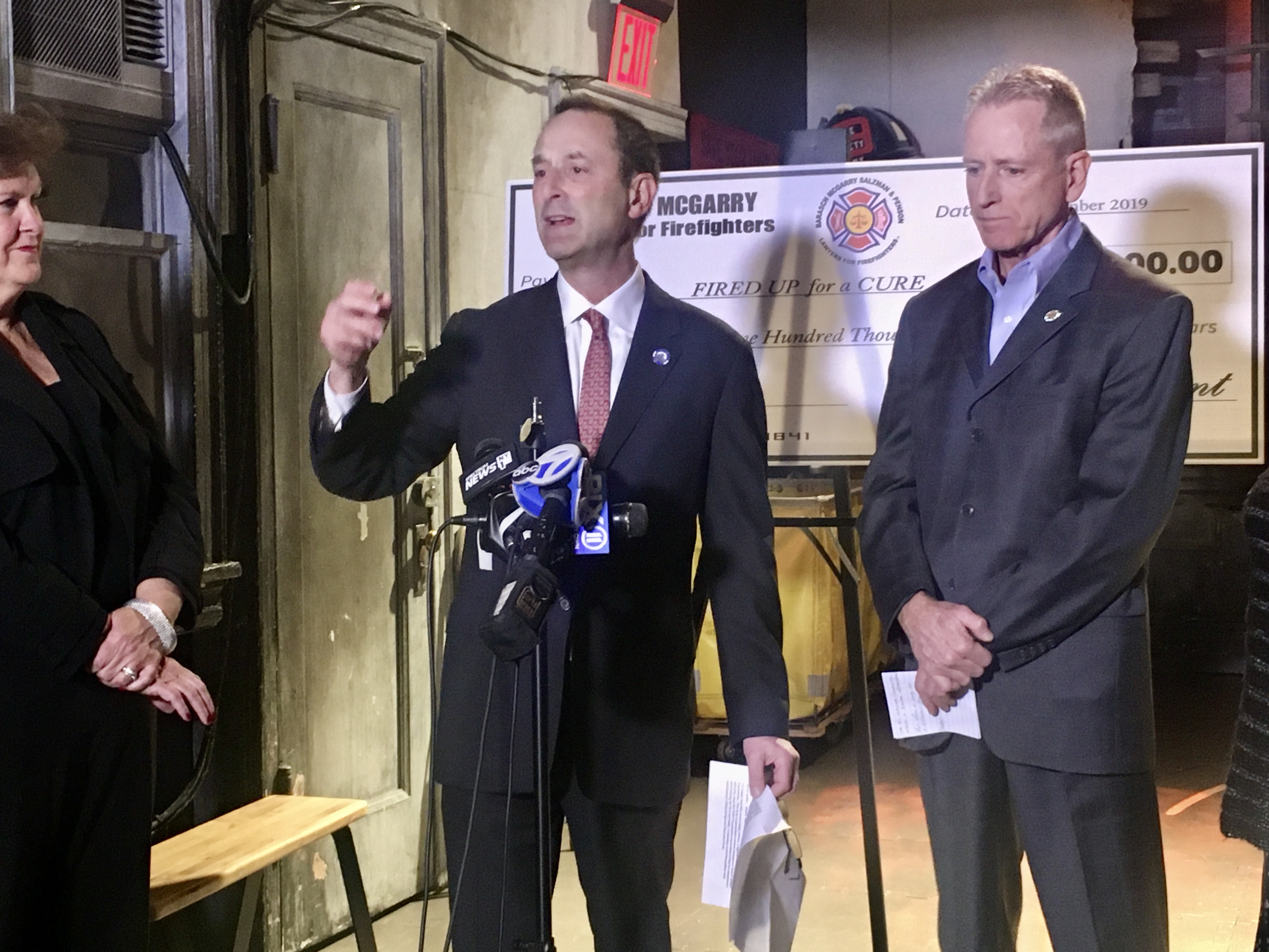 $100K check presented to FDNY cancer charity 3