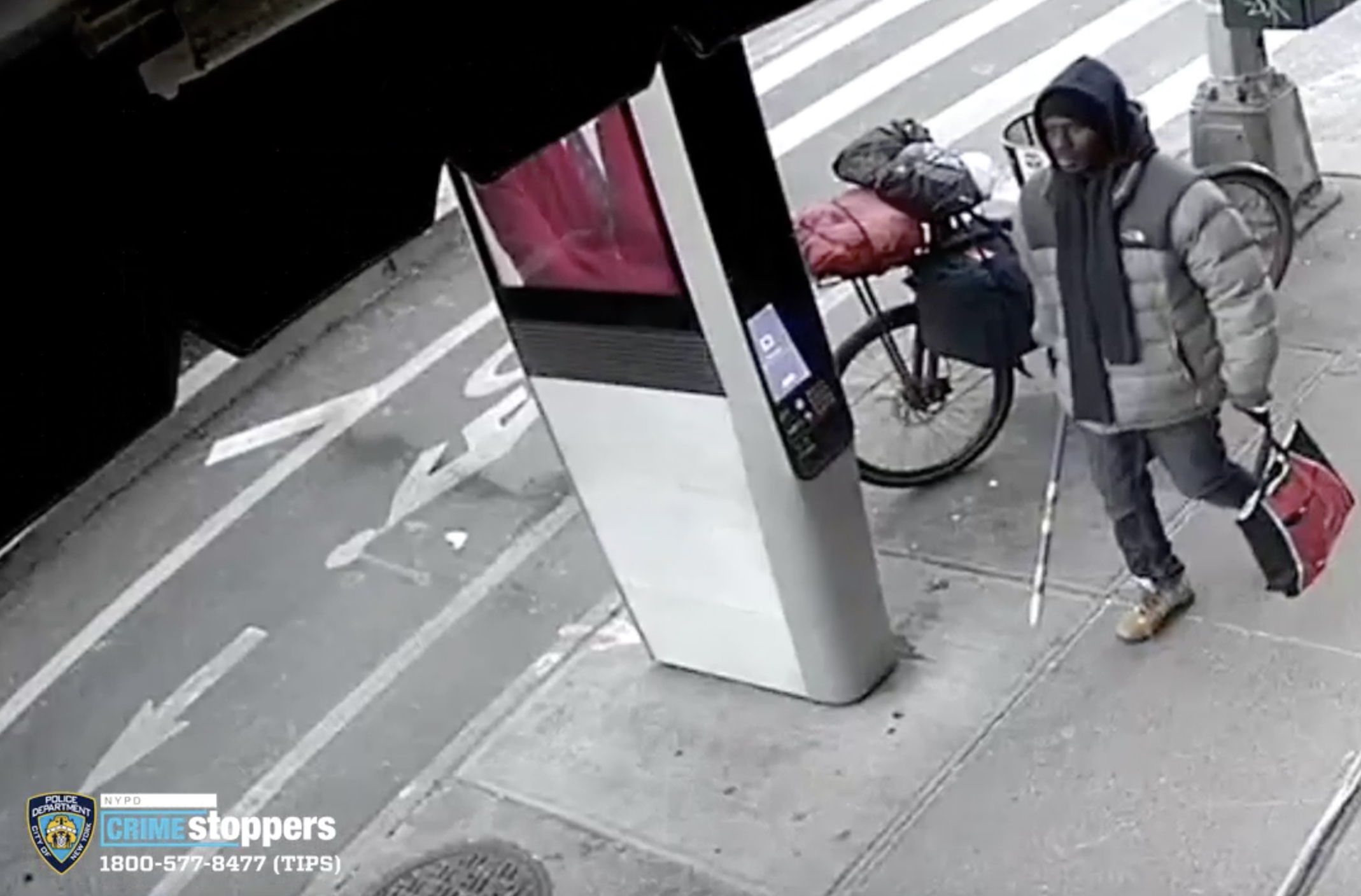 Man smacked with a broomstick in Chelsea: Cops 2