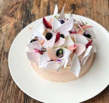 Vacherin-Peche-Mure-Myrtille-