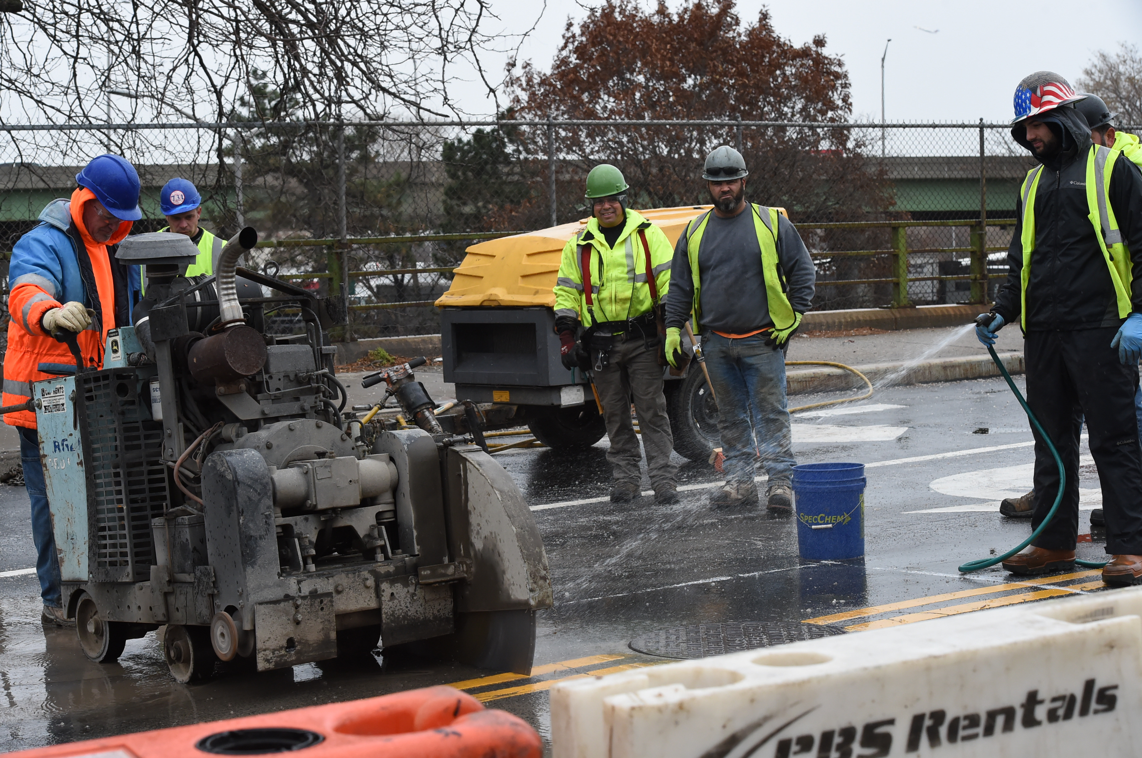 'Everything in there is gone': Queens homes ruined by massive sewage spill 2