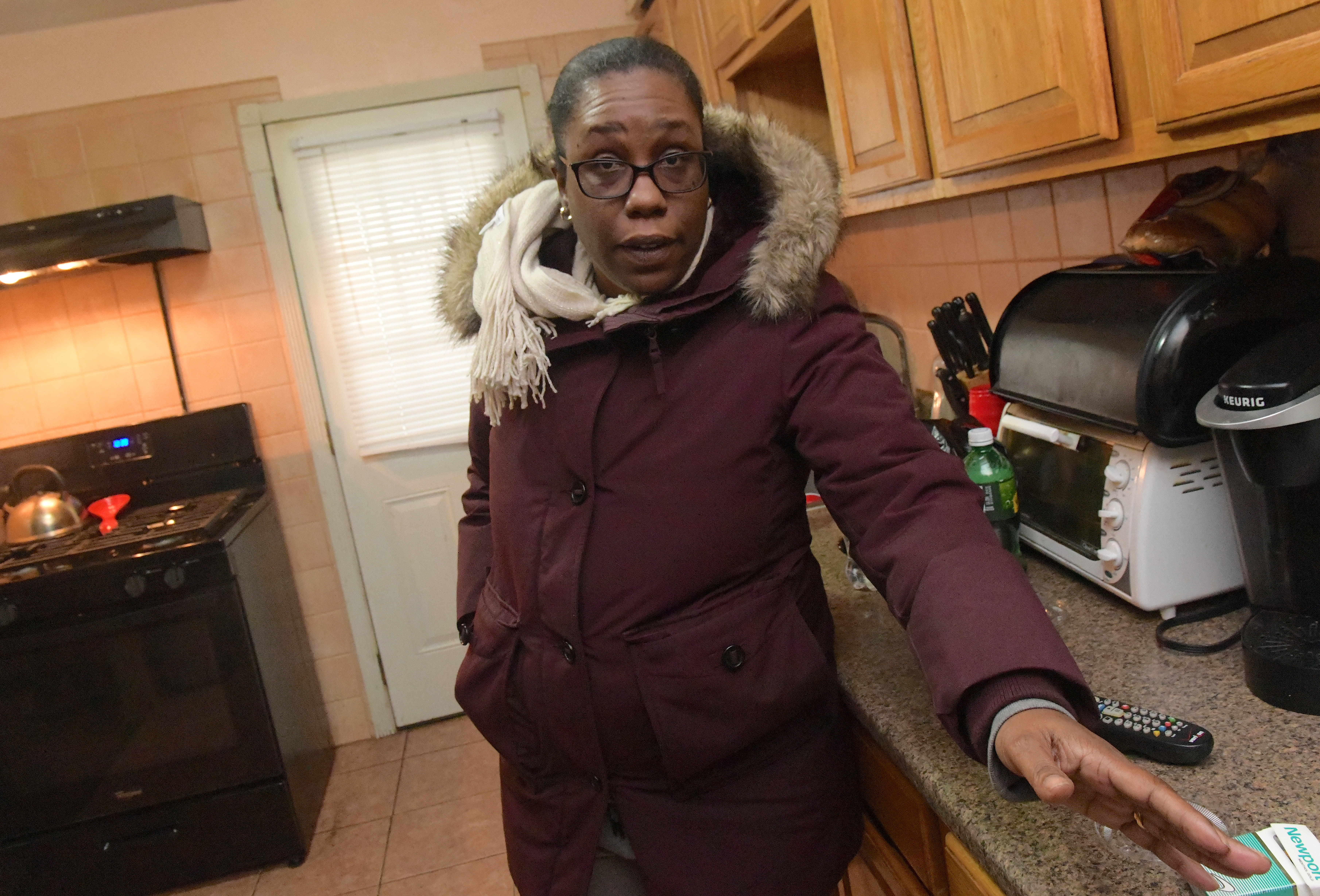 'Everything in there is gone': Queens homes ruined by massive sewage spill 7