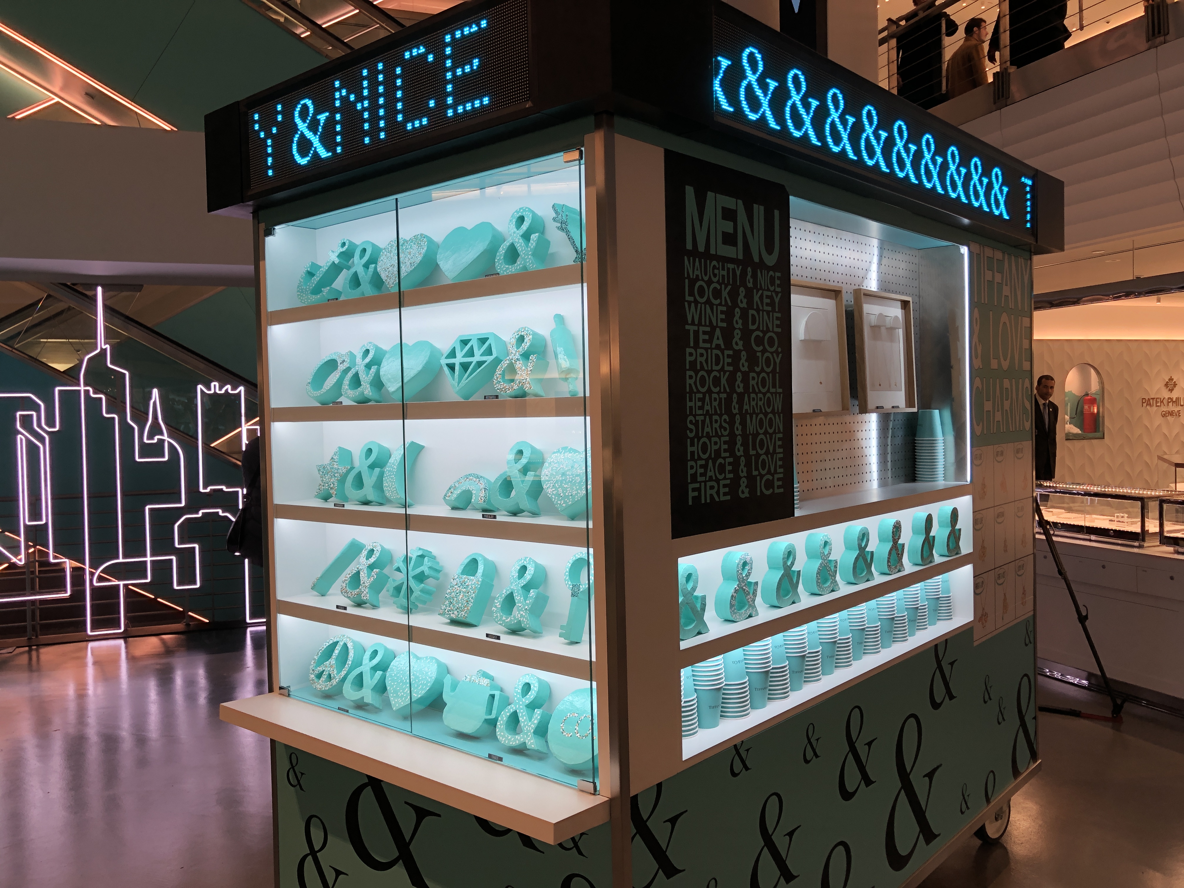 Tiffany's temporary flagship pairs luxury with contemporary 13