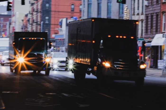 While city talks about truck fatalities, Albany votes on limousine safety regs 4