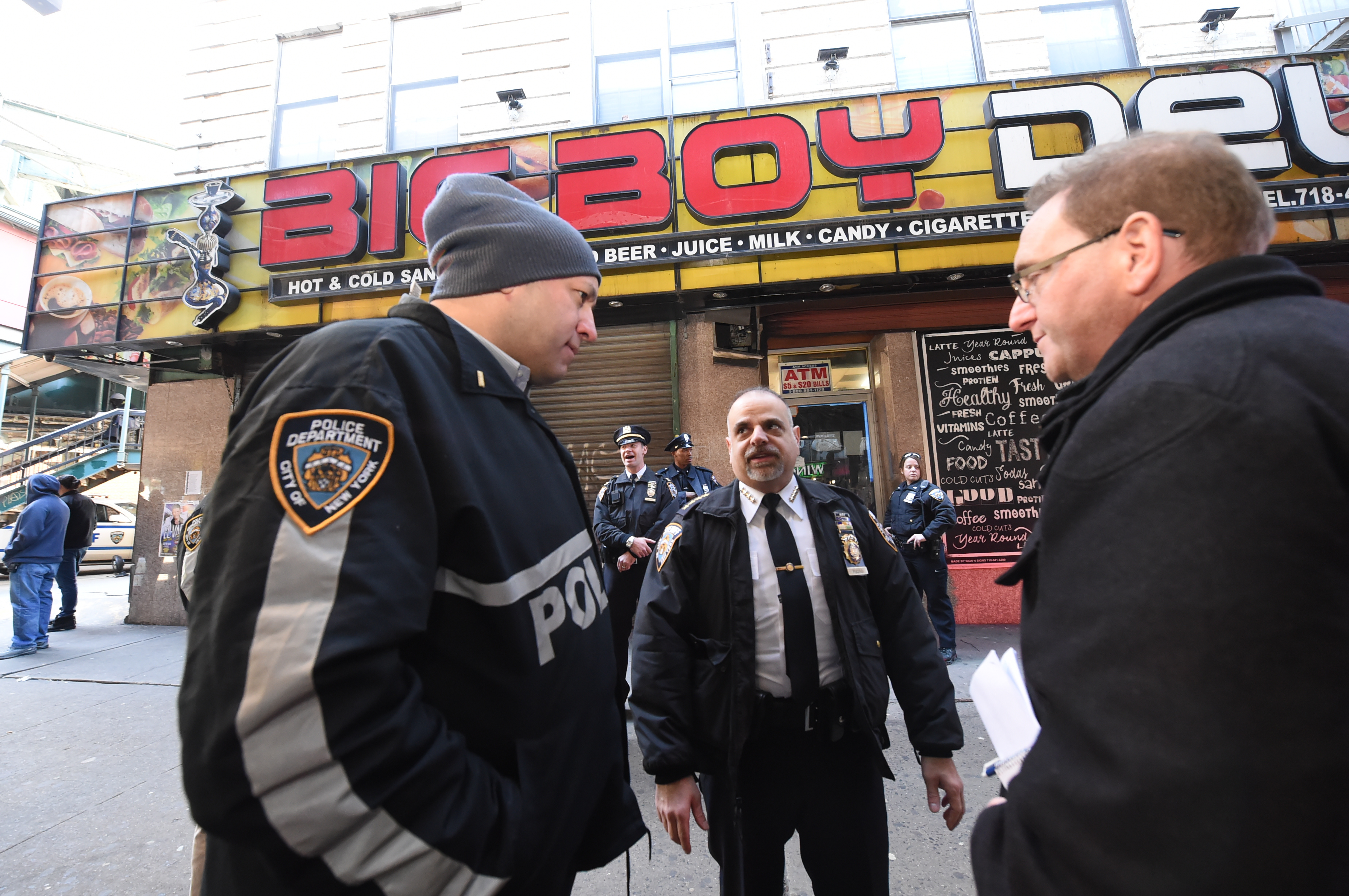Notorious Brooklyn deli closed by Sheriff for non-payment of tobacco fines 5