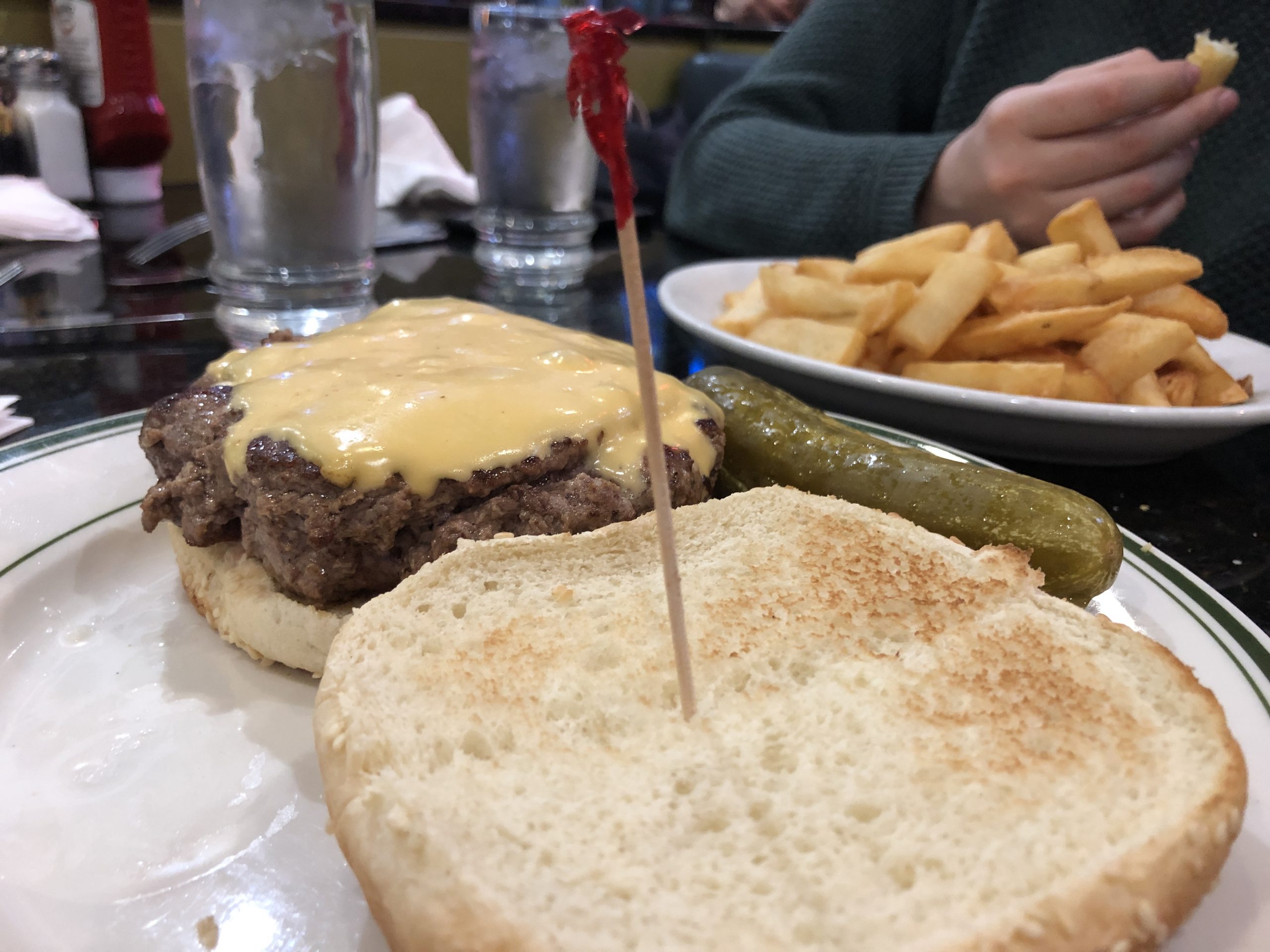 Here are some New York City burgers to take out while in quarantine 4