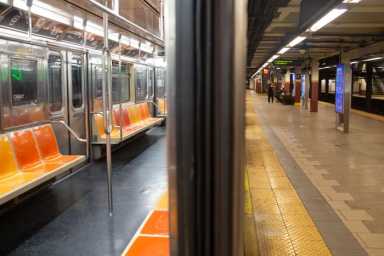 An empty 6 train sits at the Brooklyn Bridge-City Hall station during the coronavirus epidemic, April 20, 2020. (Photo: Ben Fractenberg/THE CITY)