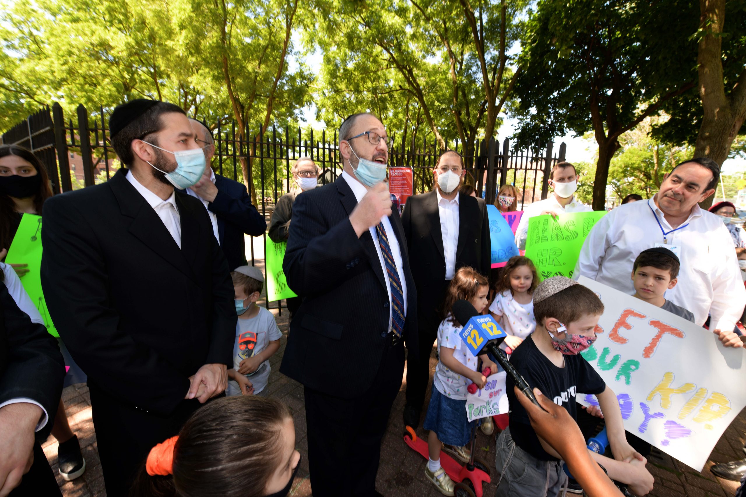 Playgrounds must remain closed until Phase 2 reopening, says mayor 3