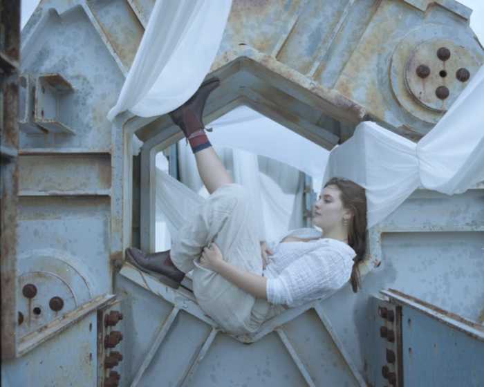 Indie/folk artist and New York native Lila Blue talks beginnings in music and latest album 'Leave Me Be' 2