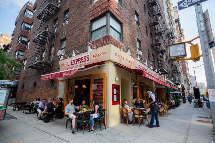 Mayor says that outdoor dining to come back again next year 3