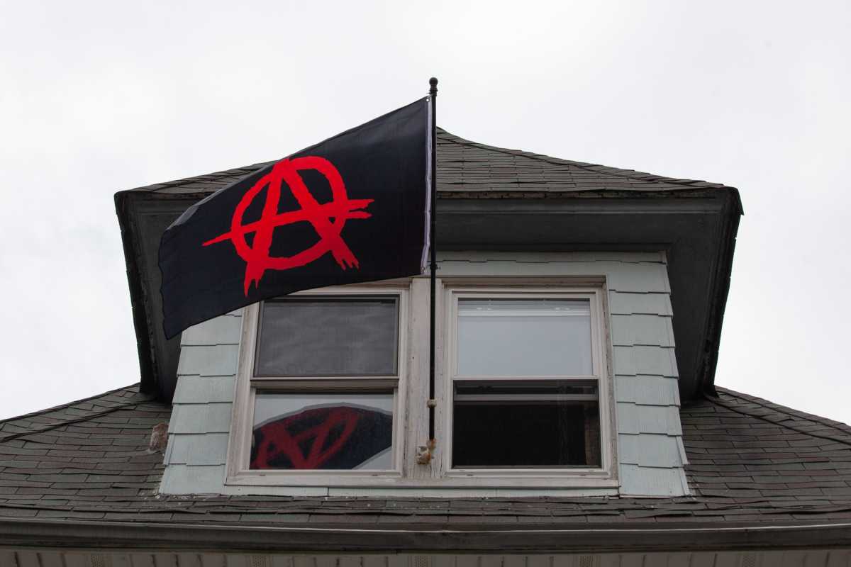 092420_anarchist_flag_1.0.0