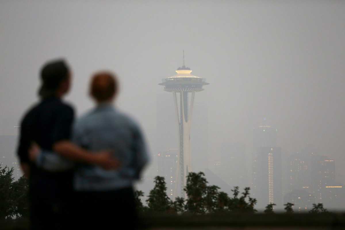 Smoke from wildfires shrouds Seattle