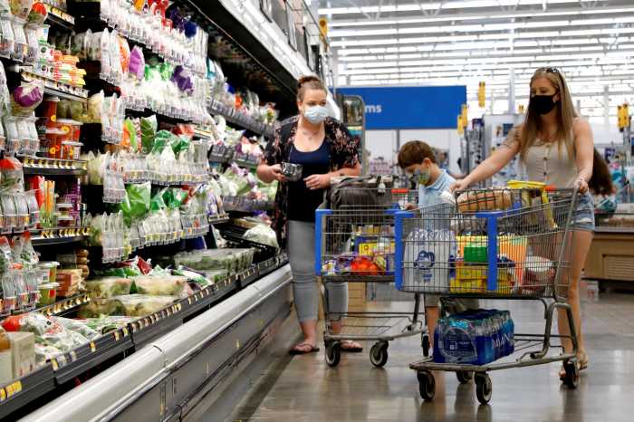 Fading fiscal stimulus crimping U.S. consumer spending 6