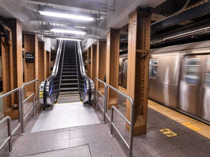 New subway escalator in Union Square moves 92 people per minute, aims to reduce congestion 4