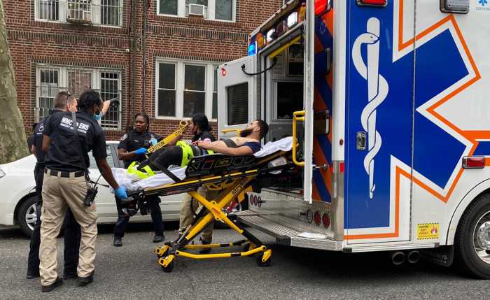 Knife fight leaves one man dead and another injured on streets of Brooklyn 4