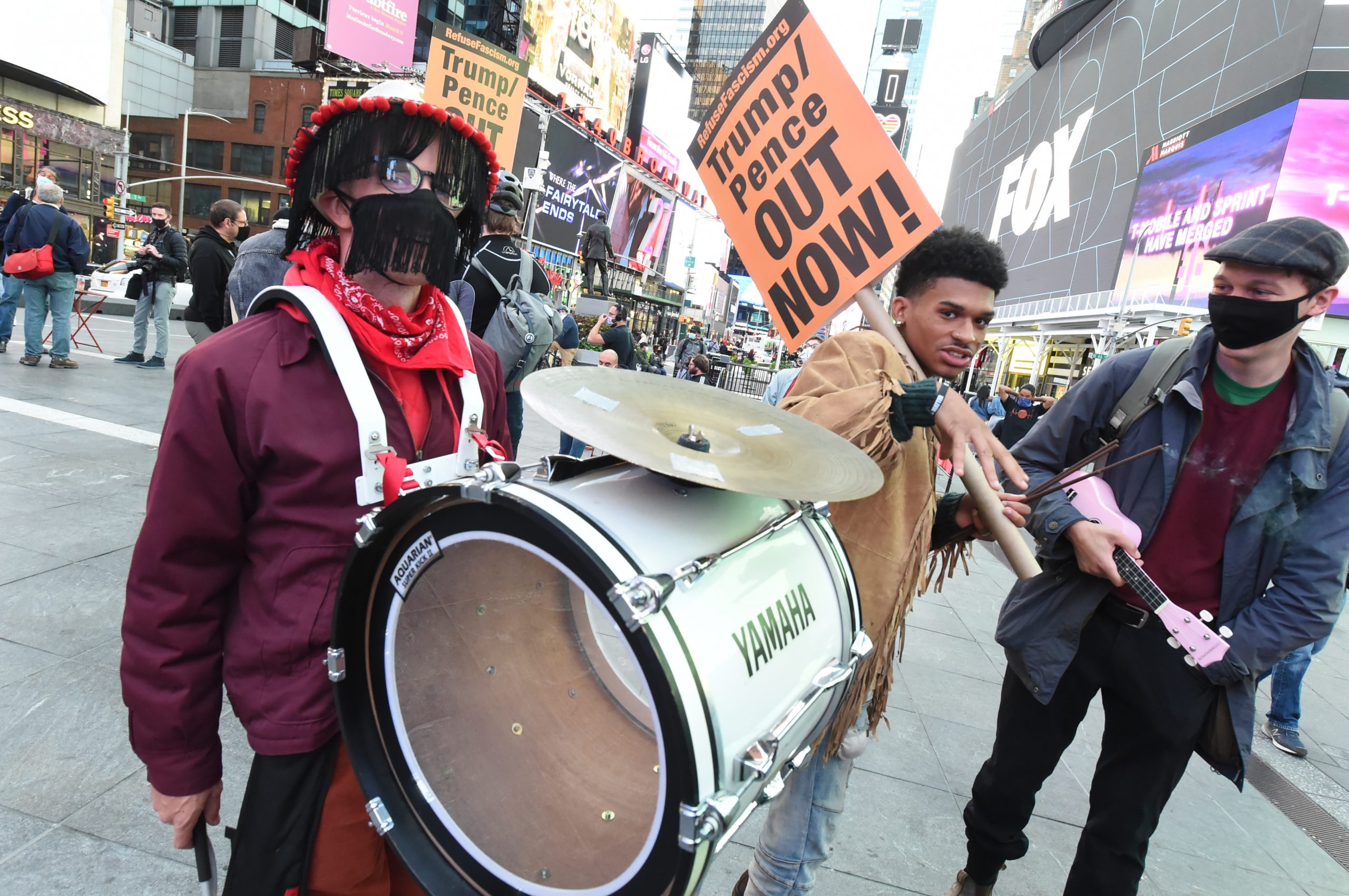 'We must rise now': Times Square rally highlights 200,000 deaths from COVID-19 5