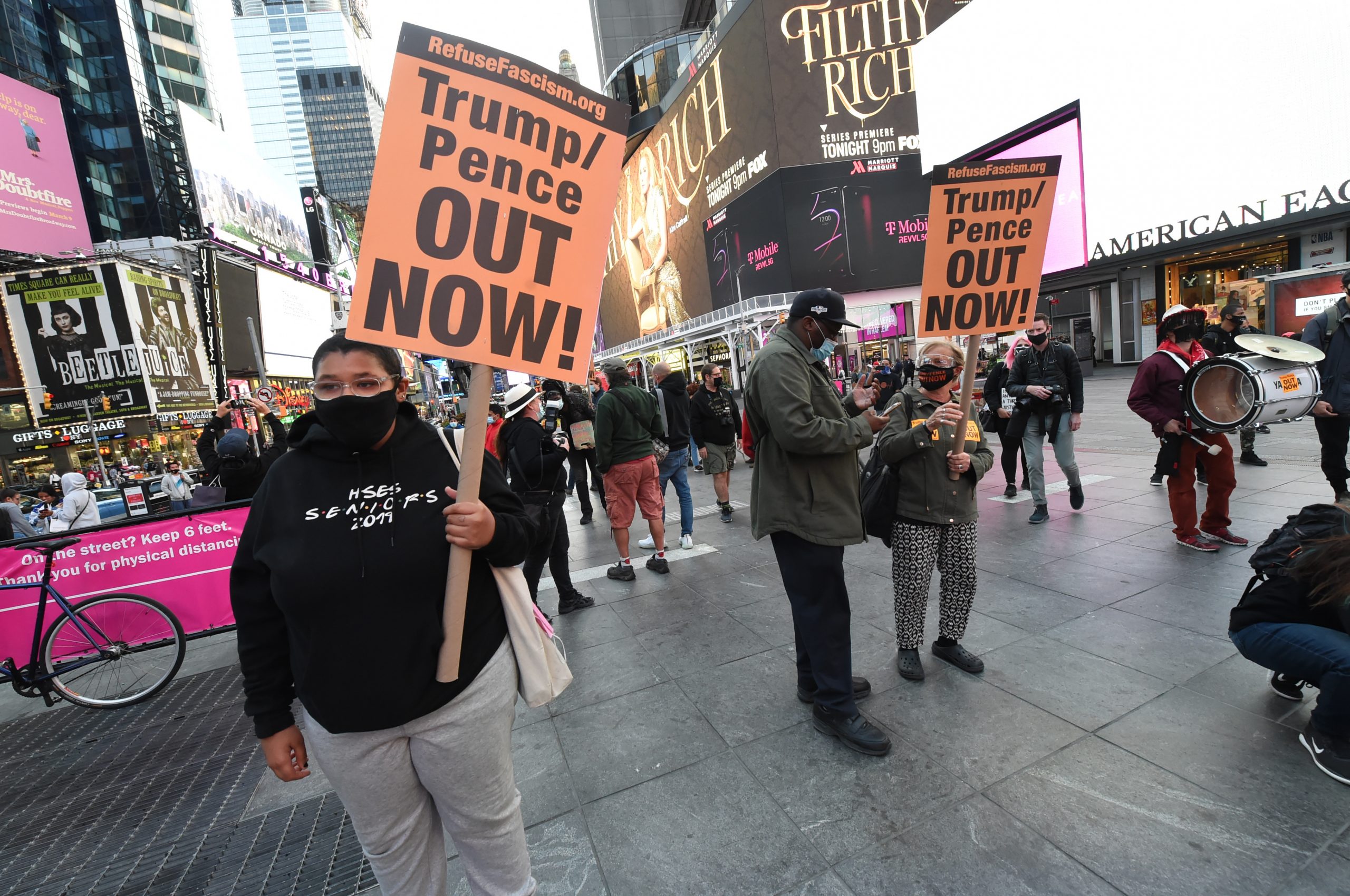 'We must rise now': Times Square rally highlights 200,000 deaths from COVID-19 4