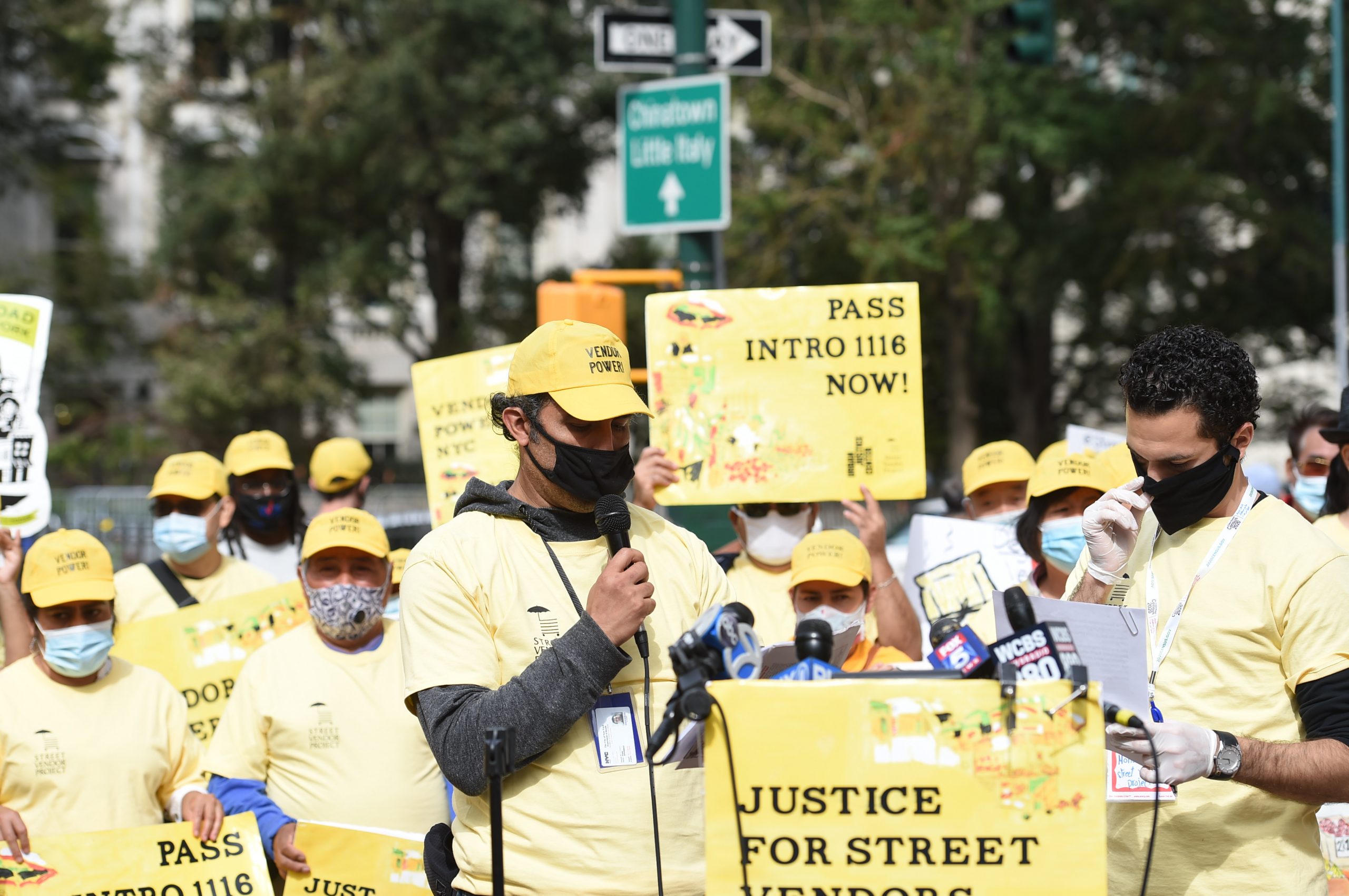 Street vendors call on city to approve permit bill & remove NYPD from enforcement 5