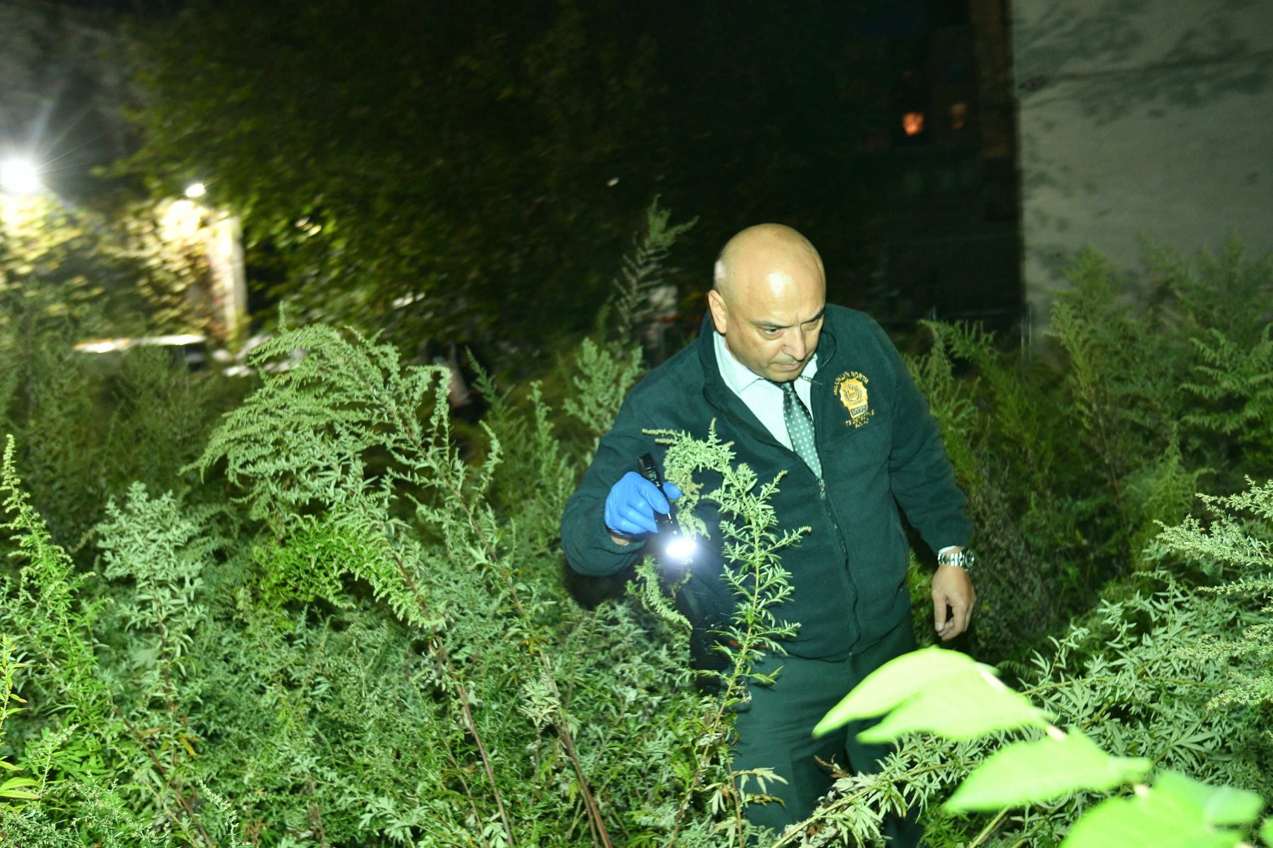 NYC SHOOTINGS: One man dead, six more wounded in gunfire in Brooklyn, Bronx and Queens 4