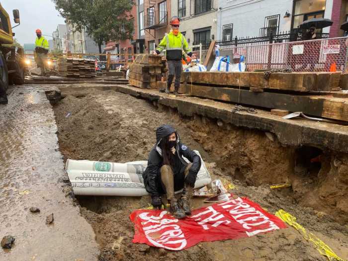 Anti-fracking activists break into Brooklyn pipeline construction site once again 3