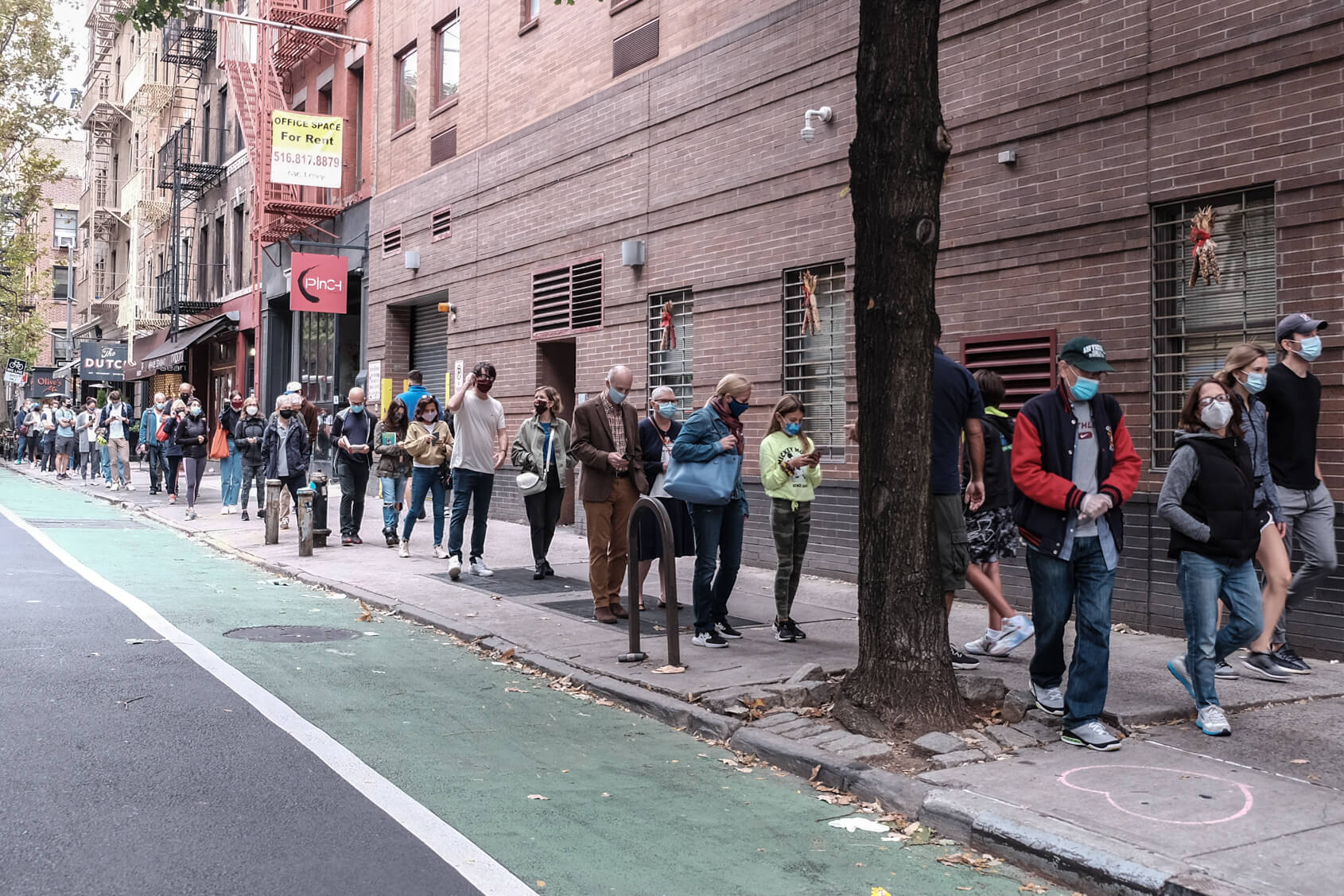 THEY VOTED: More than 93,000 New Yorkers cast ballots on first day of early voting 5