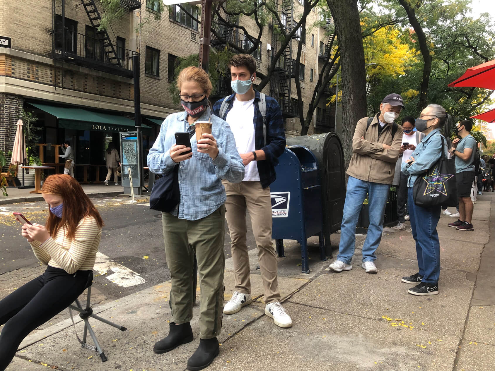 THEY VOTED: More than 93,000 New Yorkers cast ballots on first day of early voting 4