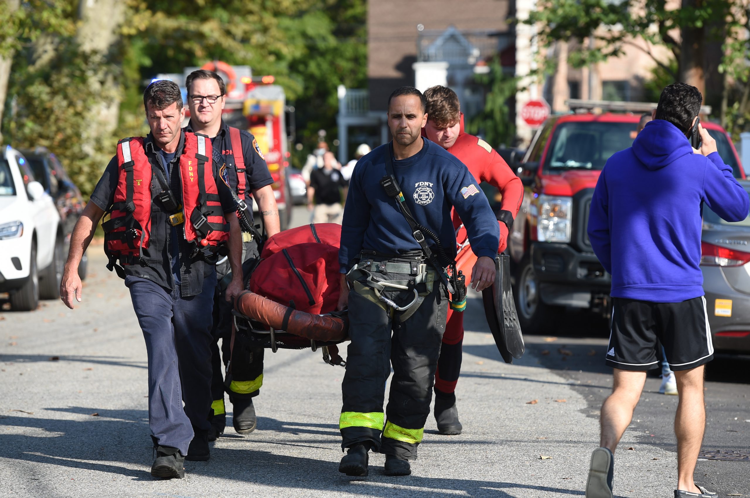 BREAKING: Seaplane crashes into Queens pier, killing woman, critically injuring two men 5
