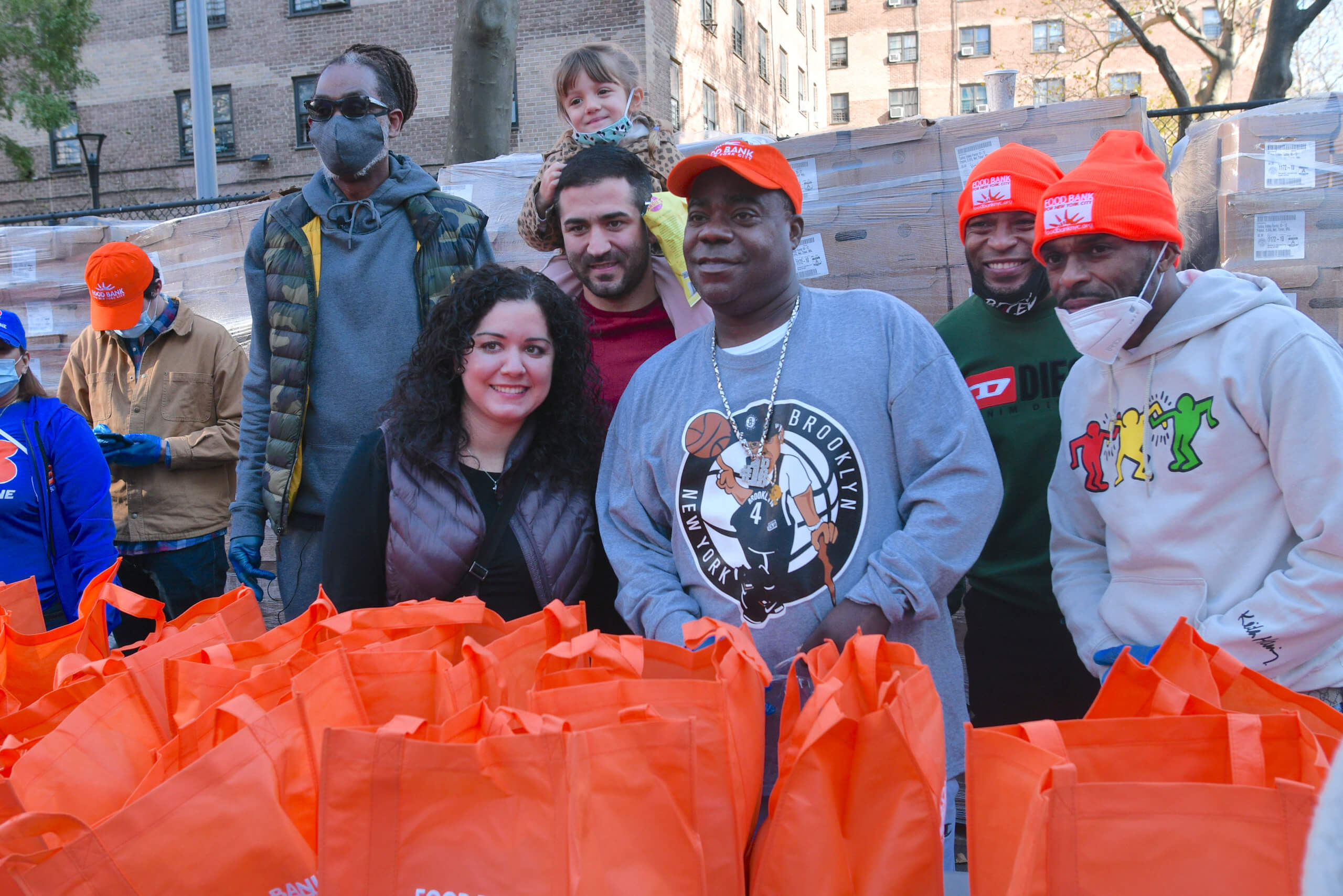 Actor Tracy Morgan joins Brooklyn councilman in distributing food to needy 5