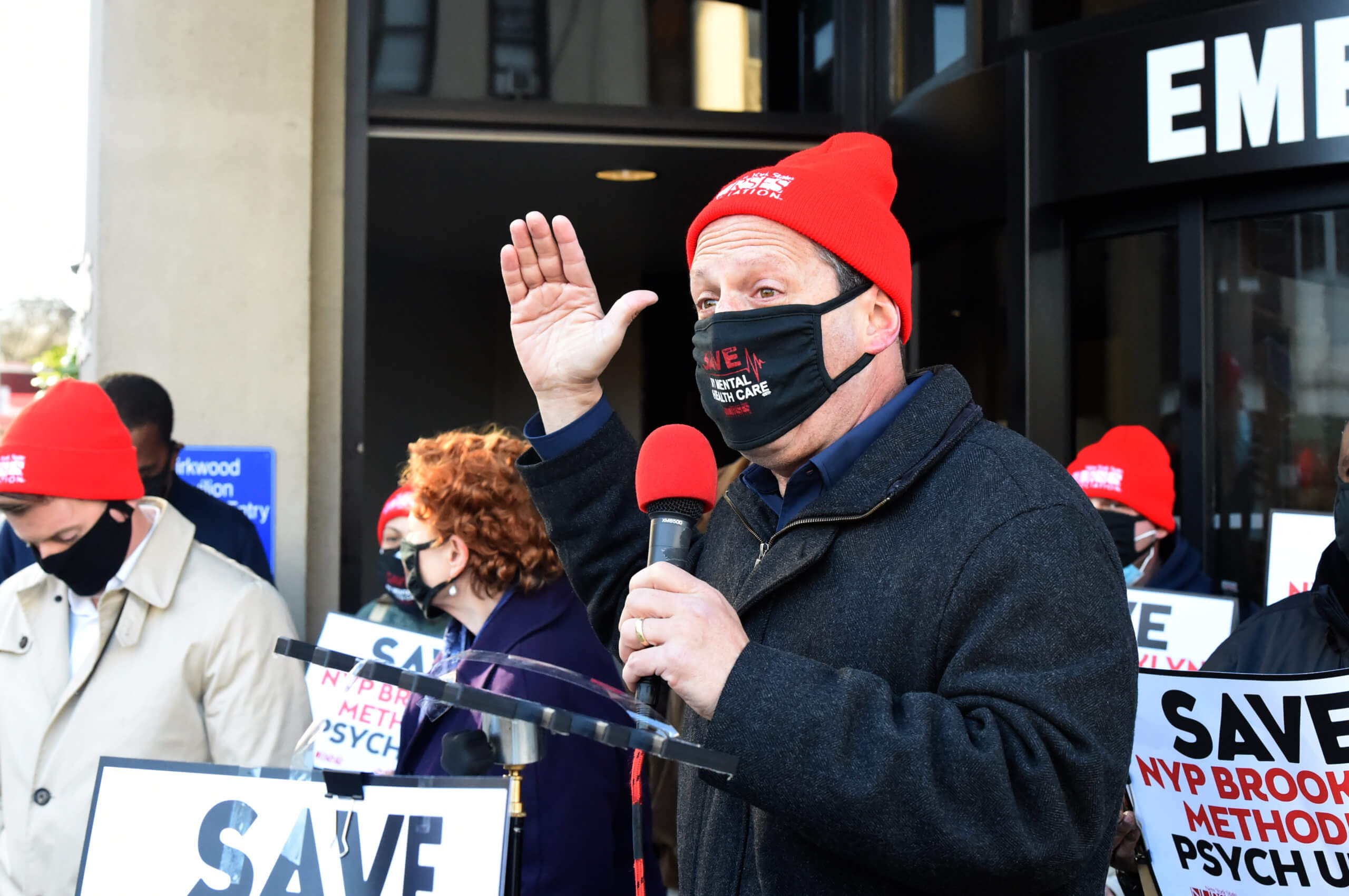 Nurses push NewYork-Presbyterian to restore psychiatric services at Brooklyn Methodist Hospital 4