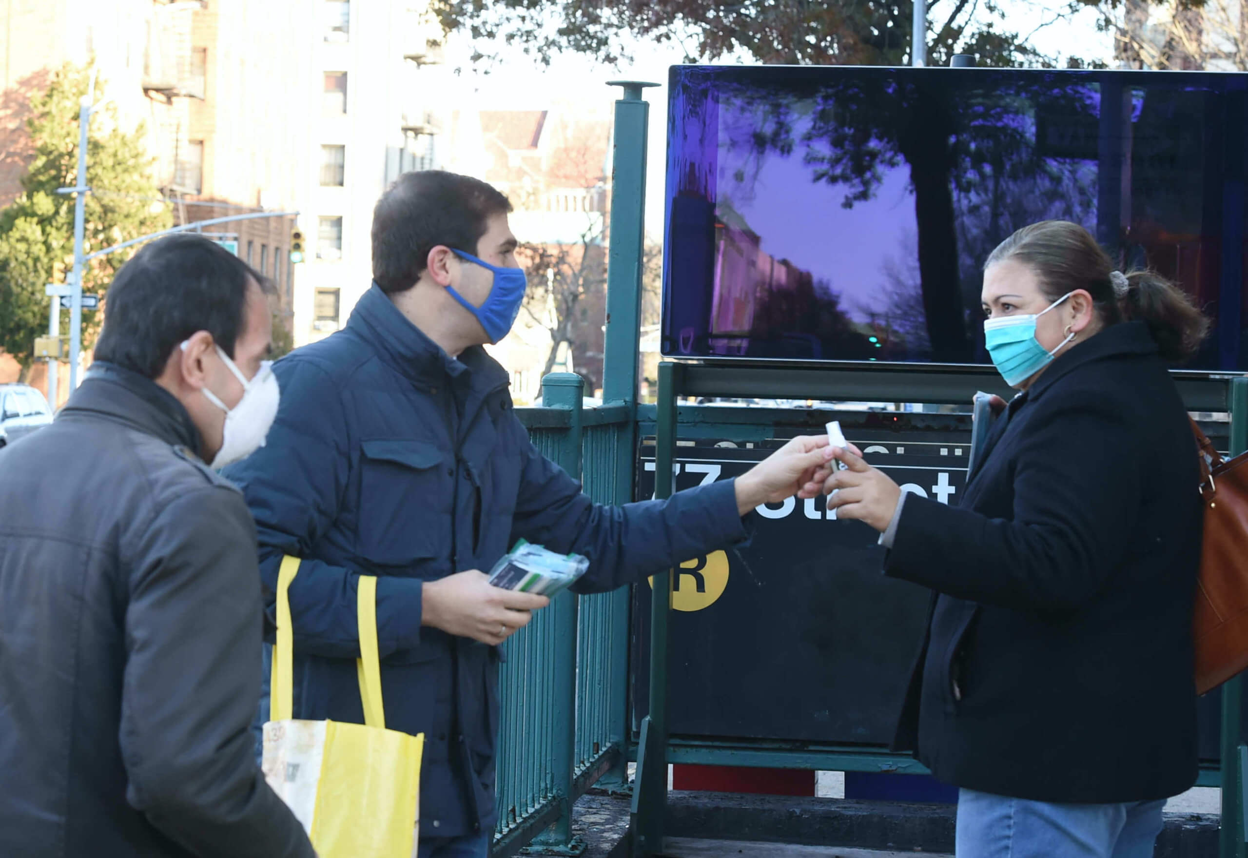 After a tough election, State Senator Gounardes greets voters at Brooklyn train stop 3