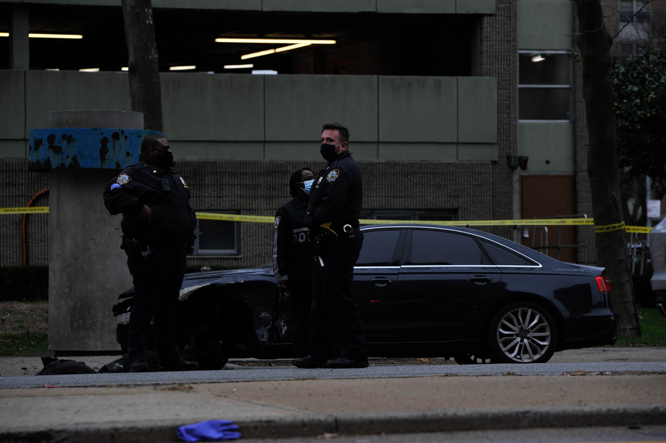 Driver shot in the back on Belt Parkway exit ramp, wrecks car in Brooklyn 2