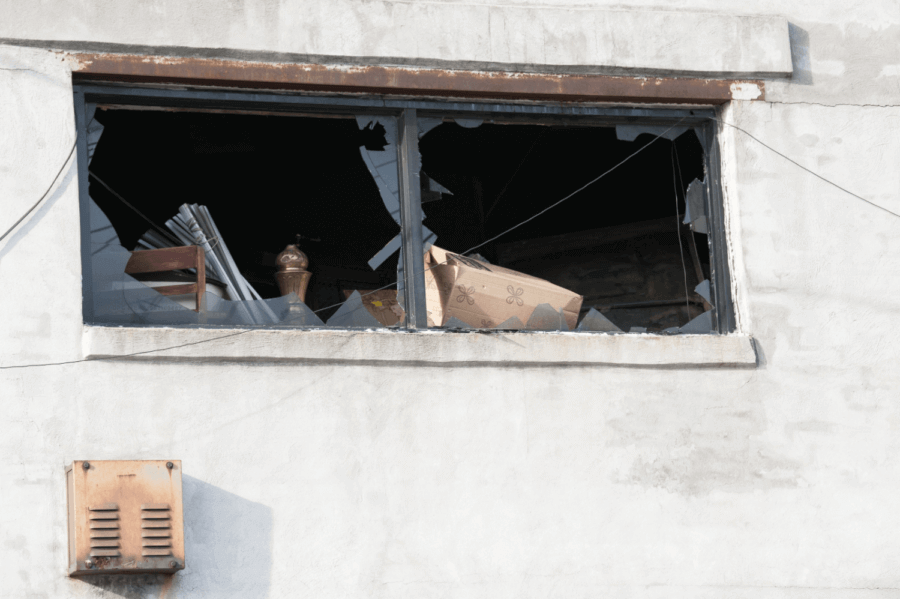 Man found dead inside Queens warehouse that had high levels of carbon monoxide 2