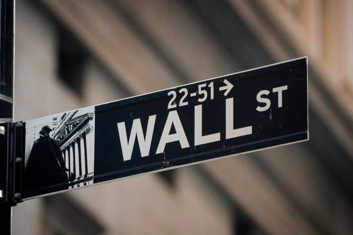 Wall Street at record high as Democrats take control of Senate 3