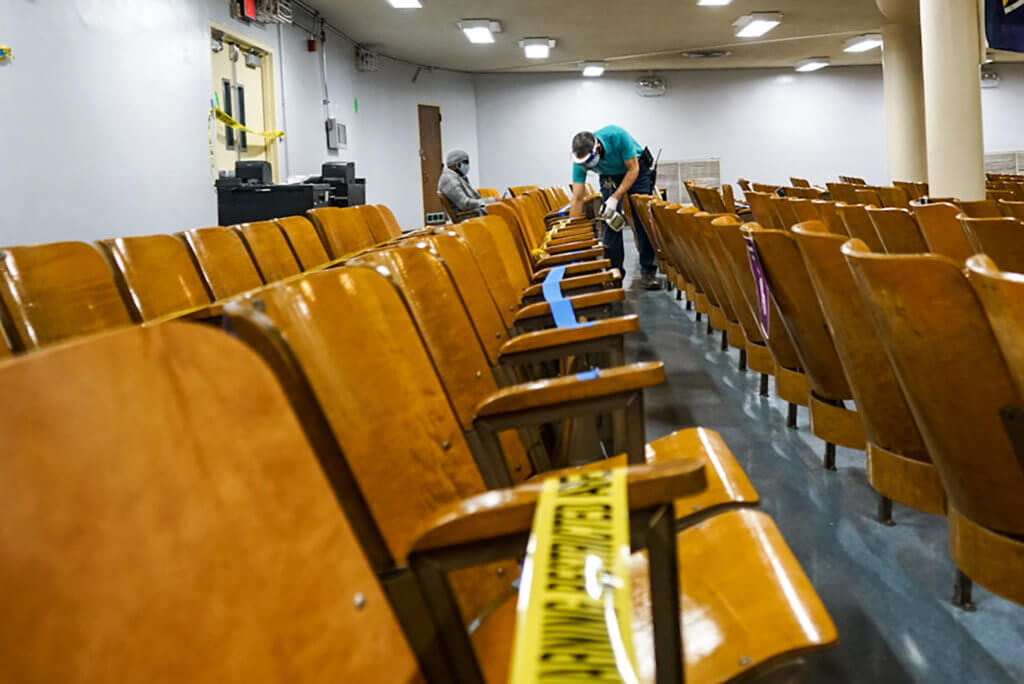 Long lines in Brooklyn as hundreds come to mass COVID-19 vaccine site for 'shot of hope' 7