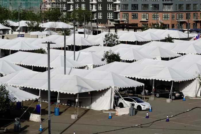 U.S. administers 52.9 million doses of COVID-19 vaccines, CDC says 2