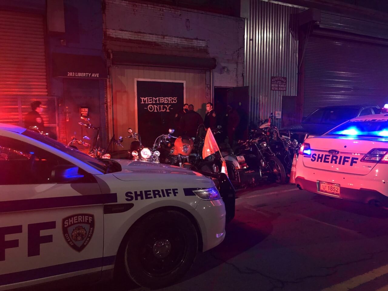Sheriff’s office breaks up illegal Brooklyn party with 200+ maskless attendees 2
