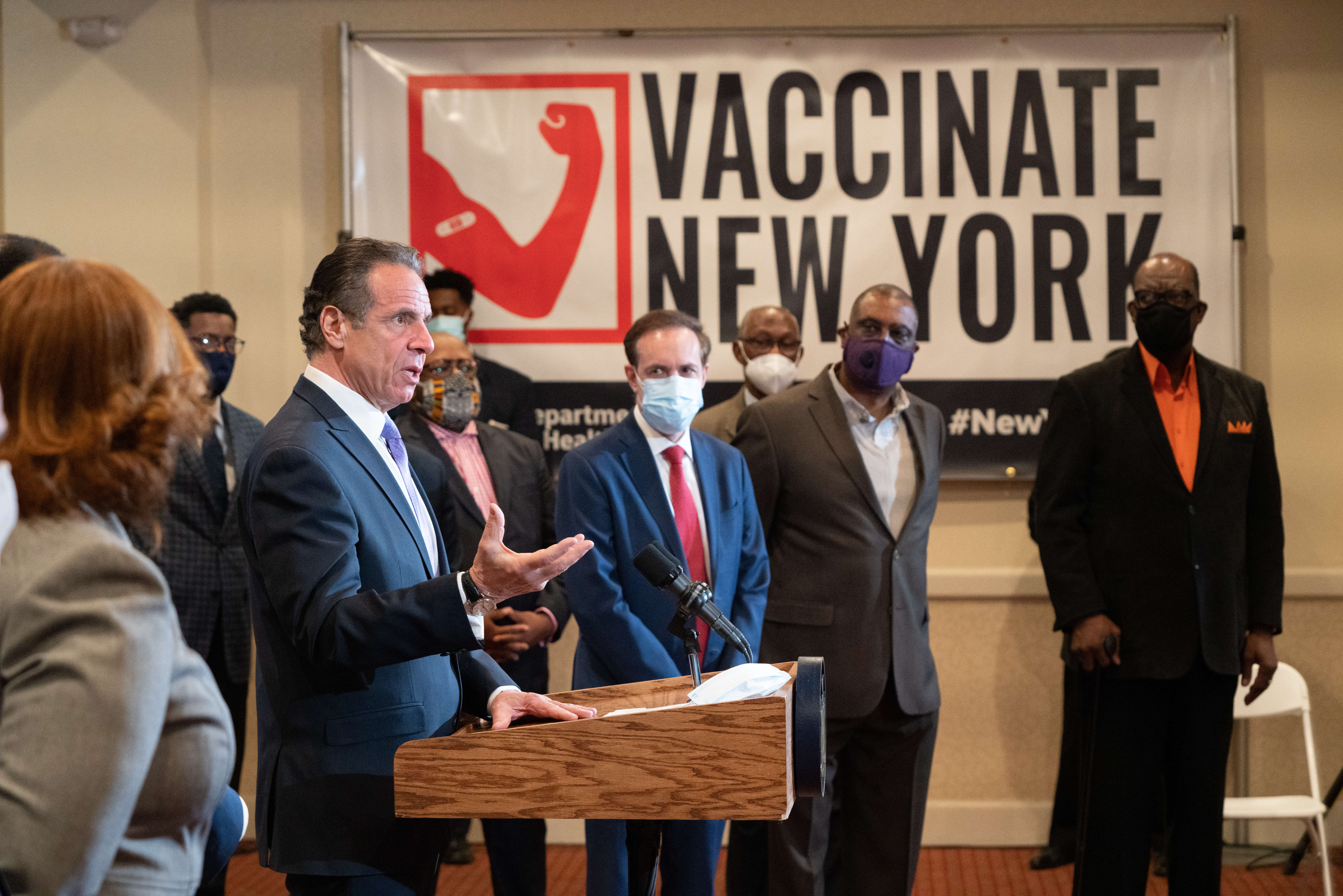 Cuomo unveils new COVID-19 vaccine hub program, lowers eligibility age, shuts press out again 2
