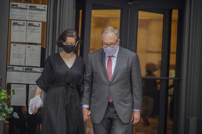 Stringer's sex scandal prompts mixed reaction from mayoral rivals 3