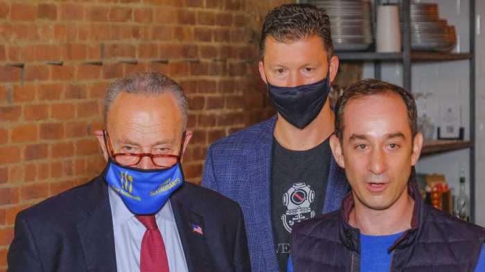 Schumer tells NYC restauranteurs to get in line for $28B in COVID-19 early relief 3